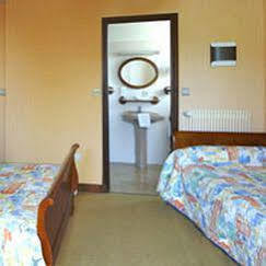 Hotel Le Relais Des Monedieres Seilhac Exterior foto